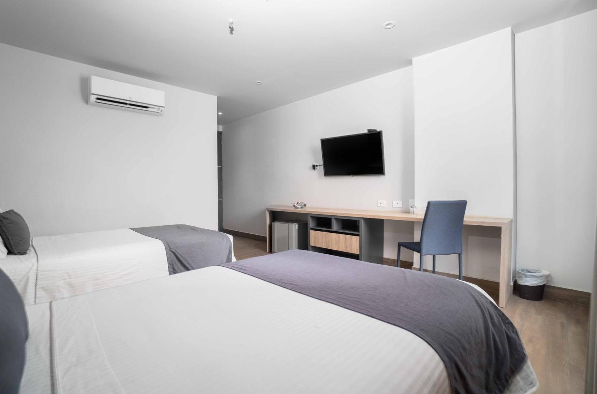 Hotel Plaza Del Lili Cali Buitenkant foto